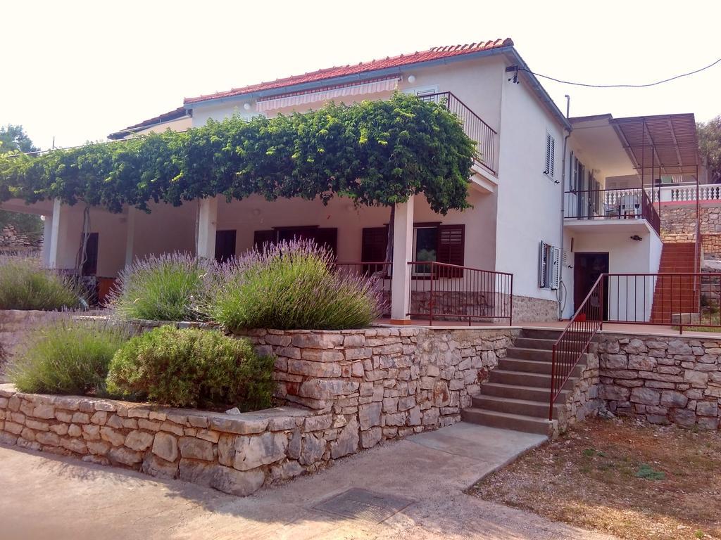 Apartments Sonija Gdinj Dış mekan fotoğraf